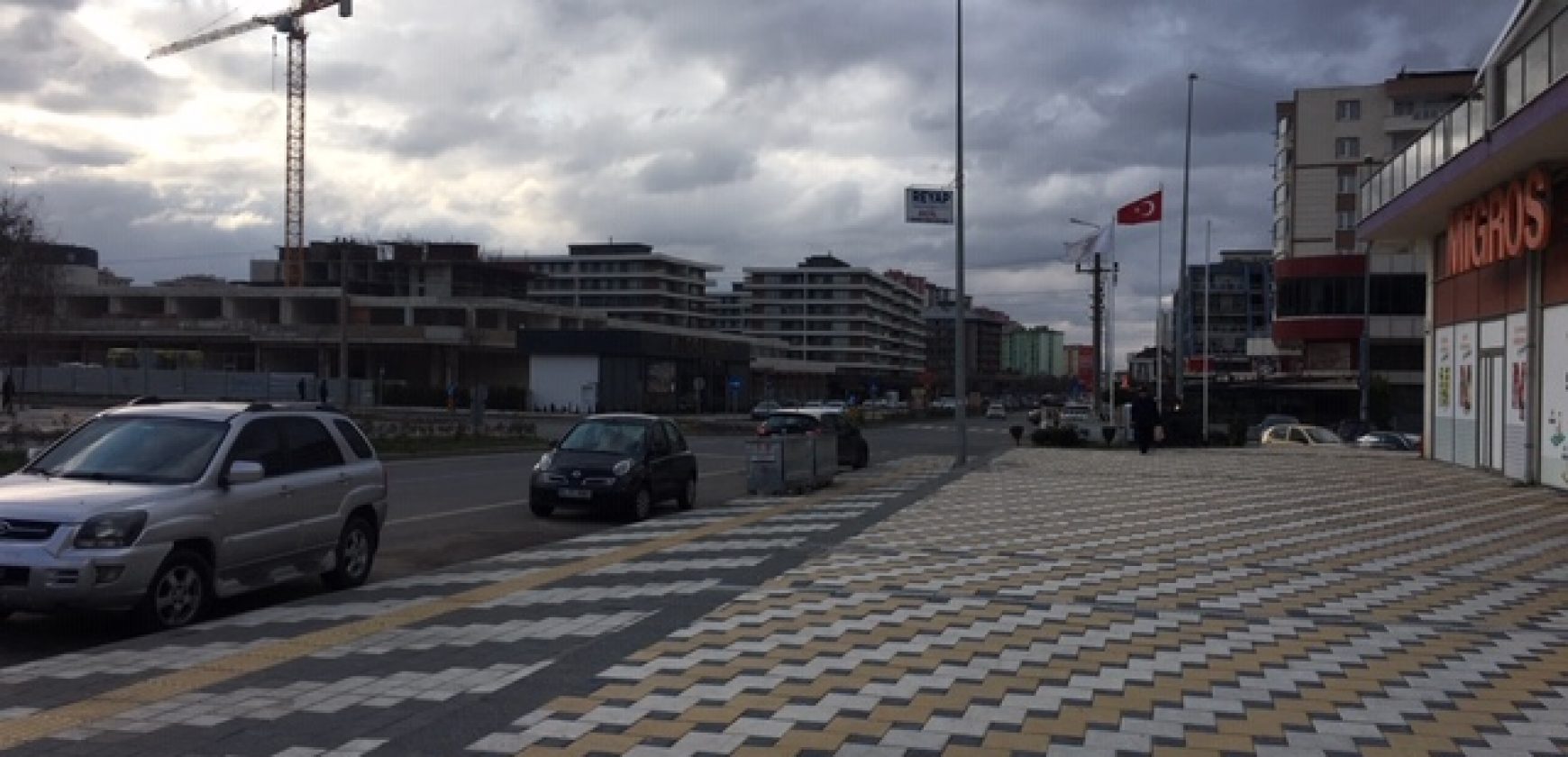 ÇAMLIBEL CADDESİ’NDE STAR RESİDANCE PROJESİ ANA CADDE DÜKKANLARI